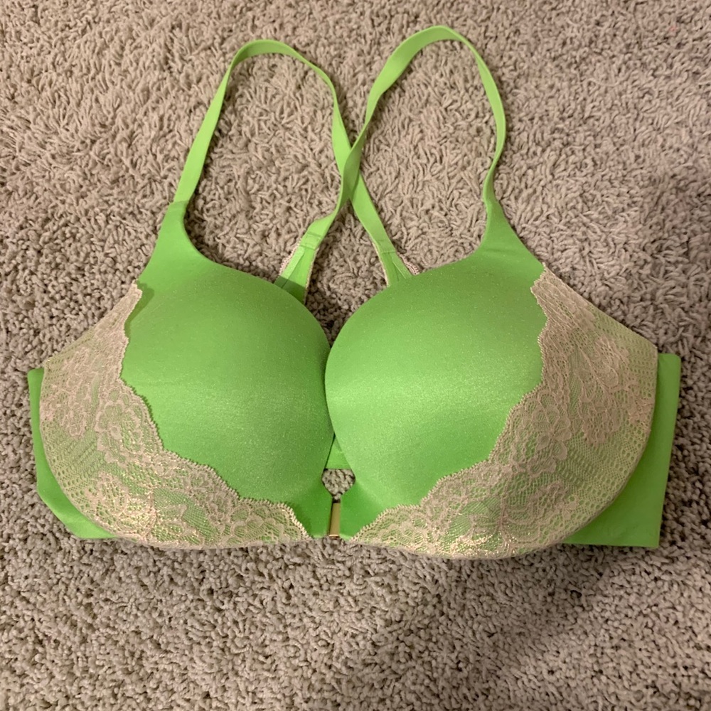 Victoria Secret 36D